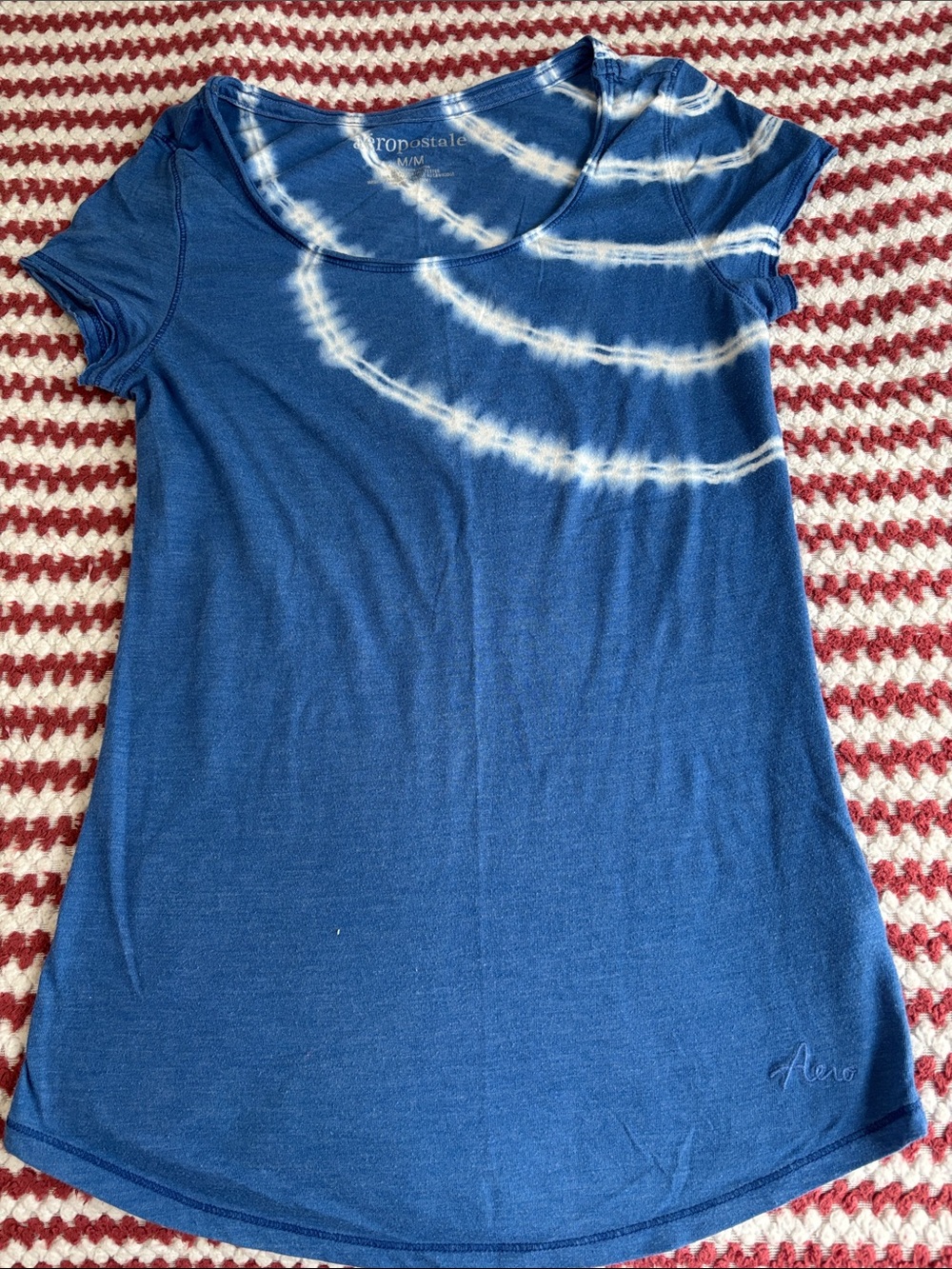Vintage Aeropostale Blue and White Tie-Dye Scoop Neck Tee